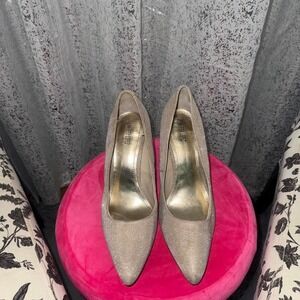 Jennifer Lopez gold Glitter Heals